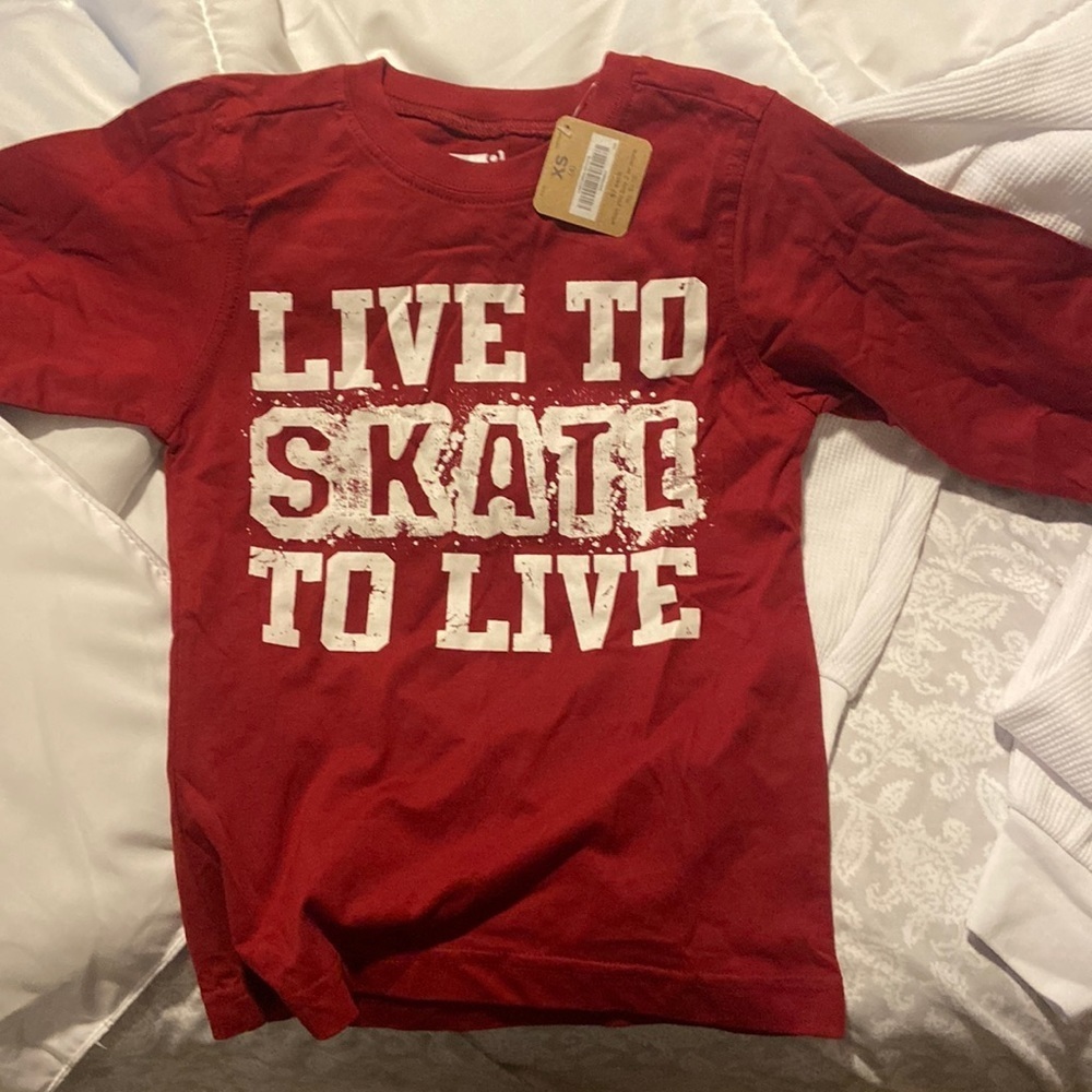 𝅺CRAZY 8 boys tshirt